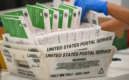 Judge Extends Halt on New USPS Ballot Rules
