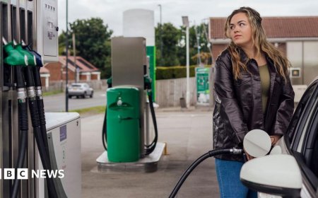 Petrol prices rise by 5p over a week as Iran war sends oil higher