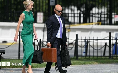 Trump gave $45,000 cash gifts to Natalie Harp and two other aides, public records show