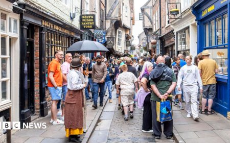 England's mayors to get power to impose tourist tax
