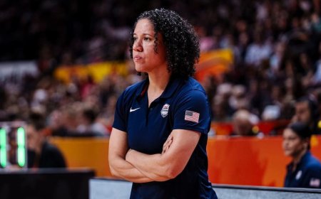 Team USA coach Kara Lawson speaks out on prognosticators after dominant FIBA World Cup win over Hungary