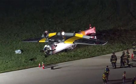 Pilot rescued after World War II-era plane crashes at Pennsylvania airport