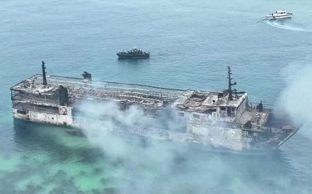 At least 5 dead, more than 80 missing in Philippines passenger ferry fire