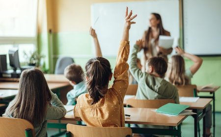 Oakland schools in hot seat over 'students of color' program while taking millions in federal funding
