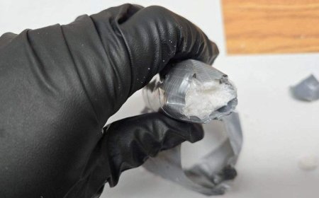 RCMP seize package with $44K worth of cocaine at Manitoba airport