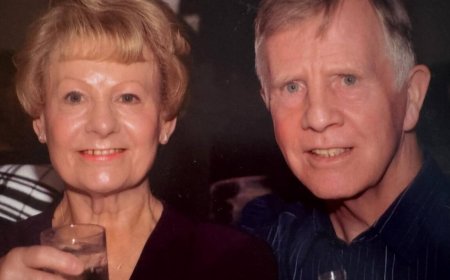 82-year-old Sinatra fan travels 10,000 miles to keep promise to late wife