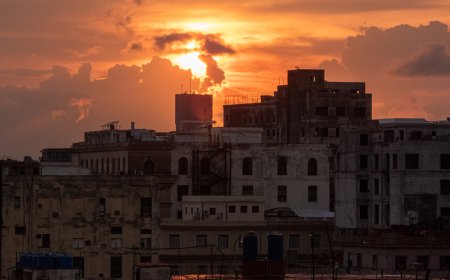 Cuba plunges into total blackout as electrical grid collapses again, US Embassy warns