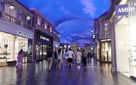 Tourists return to Las Vegas despite soaring prices that drove visitors away