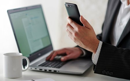 Scammers are buying Google ads to steal bank logins