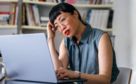 Thousands of hacked sites trick you into installing malware