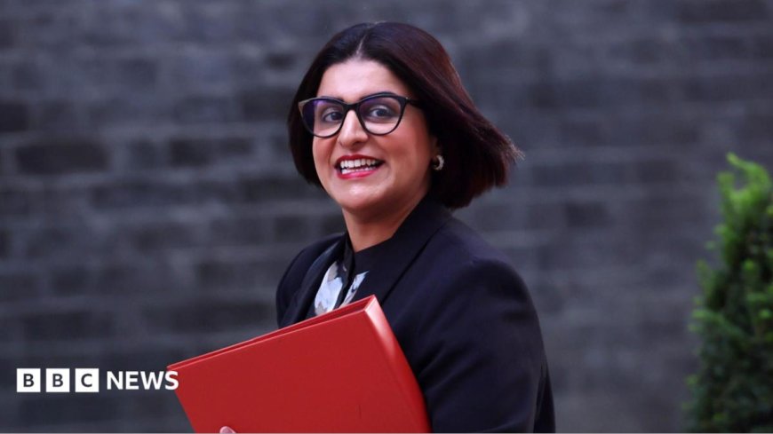 Cabinet ministers arrive at Downing Street