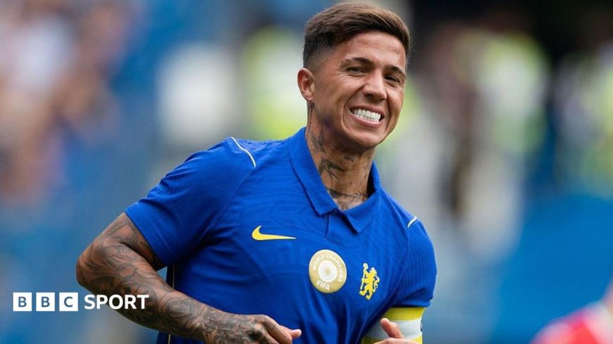 Man City agree £125m fee for Chelsea's Fernandez