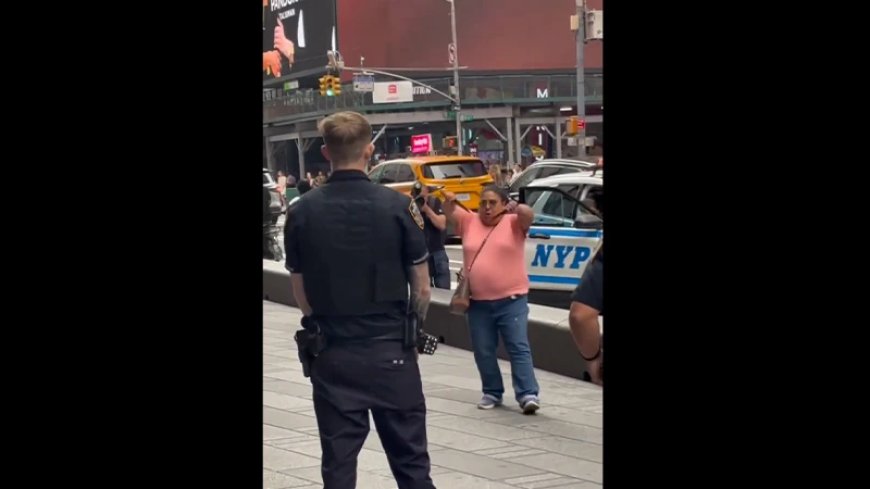 Watch: Police Shoot Times Square Knife Attacker Who Killed Bank Of America VP & Injured Another