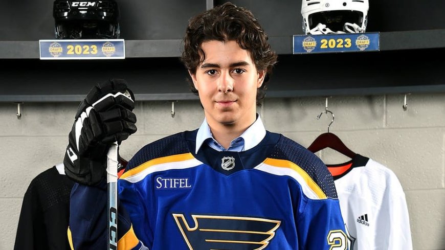 College hockey player has 'zero chance of recovery' after collapsing during offseason workout, lawyer says