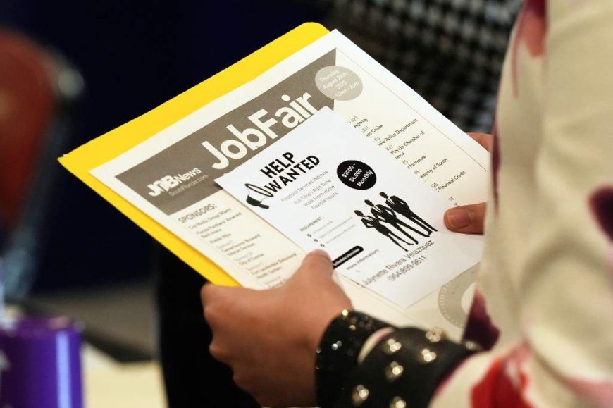 U.S. job market rebounds as employers add 162,000 jobs