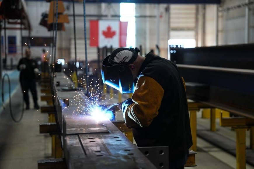 Economy sheds 42,000 jobs, unemployment rate steady in August, says StatCan