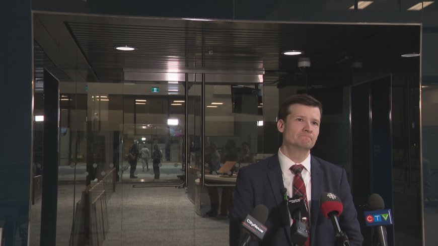 Special city council meeting called over leak of confidential Calgary budget docs