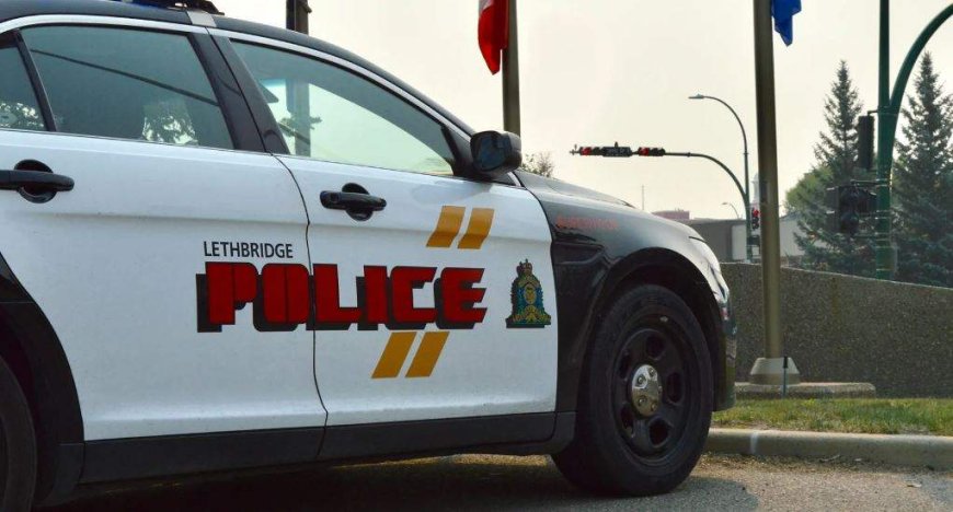 Family friend of 2 young girls charged with sexual assault in Lethbridge: Police