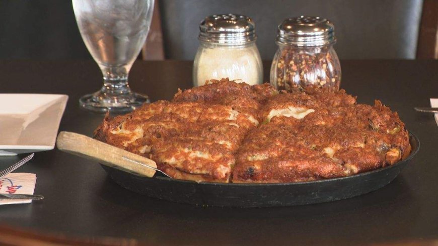 Bombers, Riders fans clash over ‘Regina-style’ pizza in Labour Day Classic trash talk