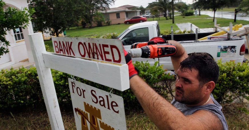 U.S Foreclosures Jump 10% as High Mortgage Rates Squeeze American Homeowners