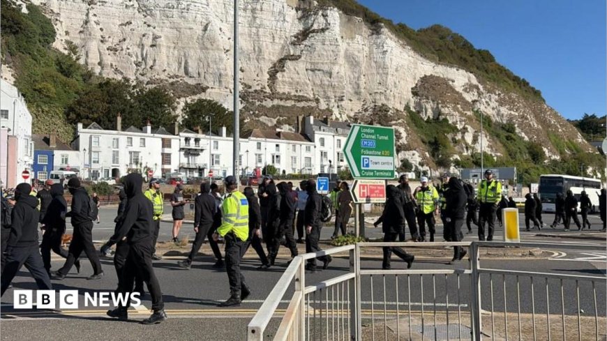 Police warned a day before Dover protest, force says