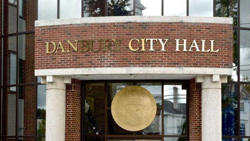 Connecticut council member sounds alarm after city opens law enforcement jobs to noncitizens