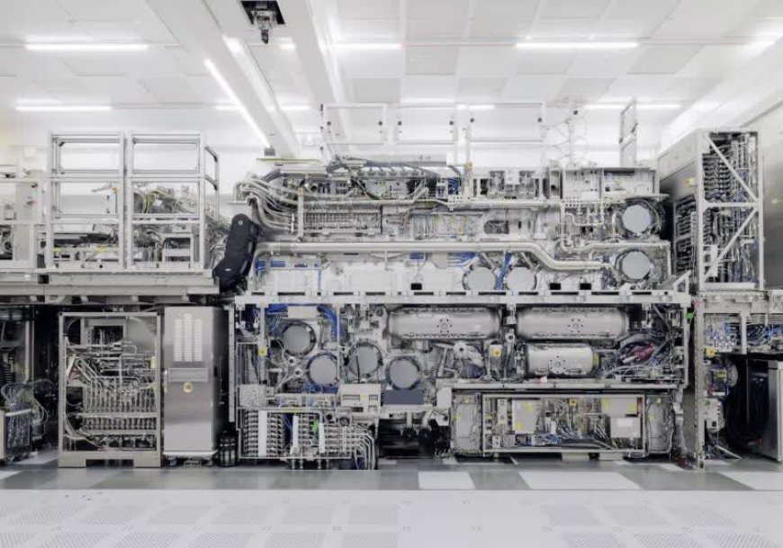 ASML targets 2033 for High-NA EUV with larger masks, promising a 40% productivity gain