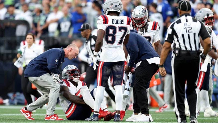 Patriots' AJ Brown exits NFL season opener against Seahawks, ruled out with ankle injury