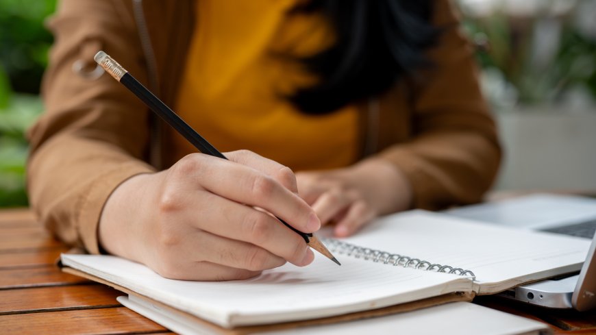 Gen Z Is Losing Handwriting — Here's What It's Doing To Their Brains
