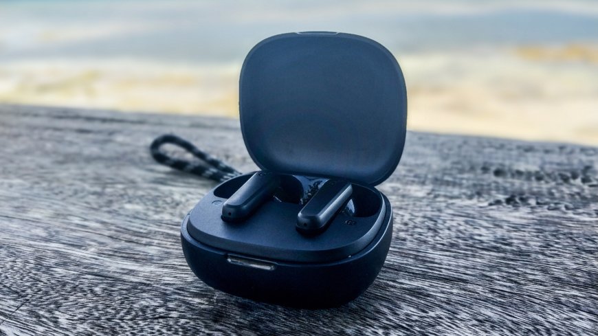 If One Of Your Anker Earbuds Sounds Quiet, Try This