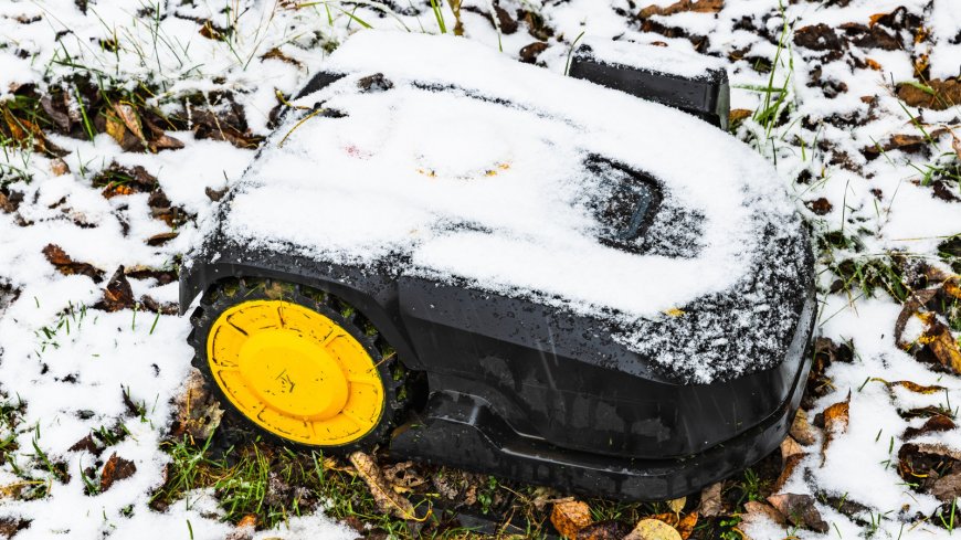 When Should You Put Away Your Robot Mower For The Winter?
