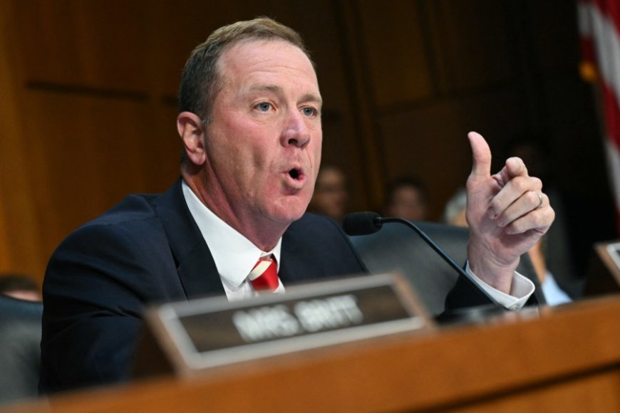 GOP Sen. Eric Schmitt appears to fumble accusation against Jack Smith