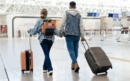Man triggers relationship crisis by grabbing first class, leaving woman behind in coach