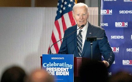 Biden conspicuously absent from campaign trail as Obama, Harris step up for midterm push
