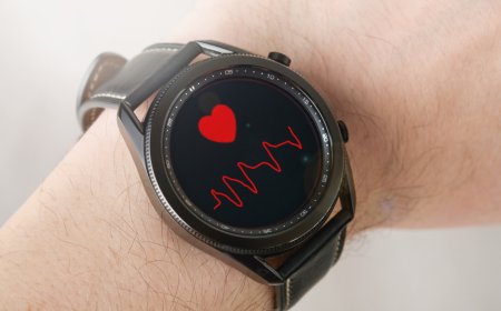 A Samsung Galaxy Watch Detected AFib Before Doctors Discovered Serious Heart Problems