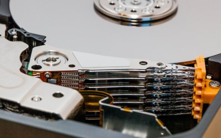 Seagate and Toshiba battle for TDK's HDD head business, a critical hard drive component