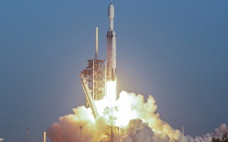 How Do Rockets Avoid Hitting Satellites And Space Debris During Launch?
