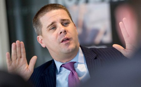 Former Obama advisor tells divided Maine Democrats to 'get over your s---' and win the race