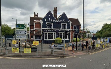 Man dies after stabbing outside 'birthday bash' pub event