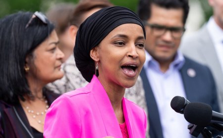 Immigration enforcement officials search Ilhan Omar's home in pre-dawn raid