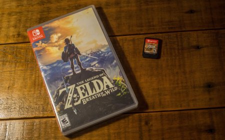 Nintendo stands by physical games as Sony embraces a digital-only future