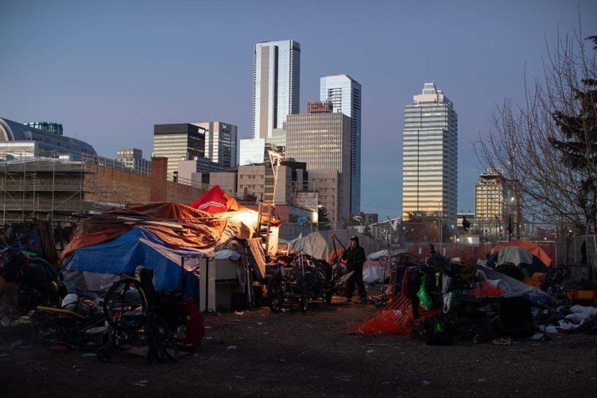 Dedicated river valley space for homeless encampments debated in Edmonton