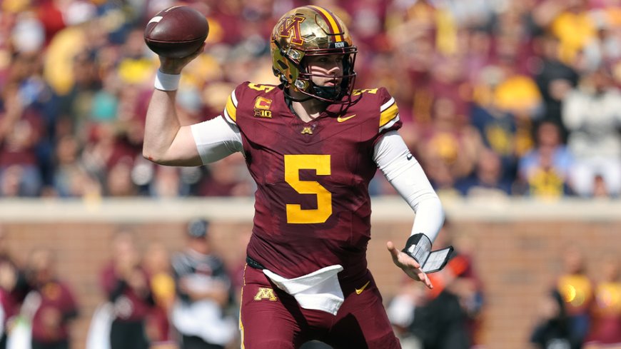 Minnesota quarterback gets kicked in the crotch by teammate en route to upset win over Michigan