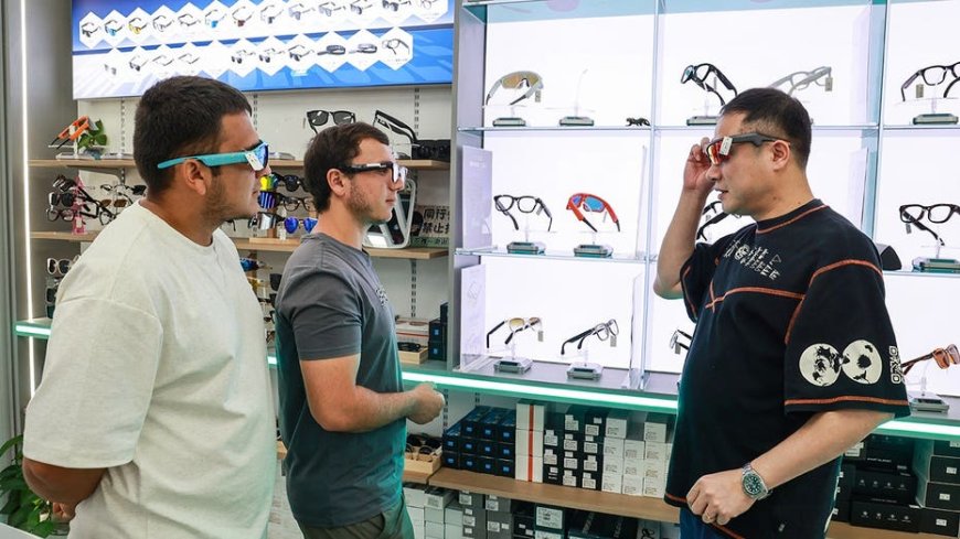Privacy fears push vacation spot to consider ban on favorite accessory for travelers