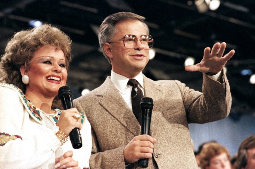 Jim Bakker, televangelist who built 'PTL Club' empire with Tammy Faye dies at 86