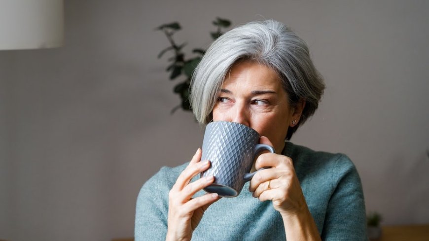 People who live to 100 have 3 drinks in common, longevity expert says