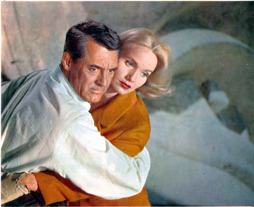Eva Marie Saint, leading lady for Hitchcock, Brando, dead at 102