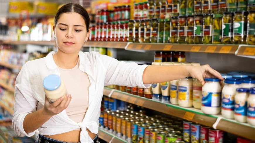 Grocery shoppers may be relying on a 'misleading' clue when choosing healthy foods