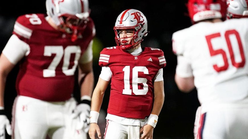 Peyton Manning's freshman son gets rocked, but fans are more stunned at all the scholarship offers