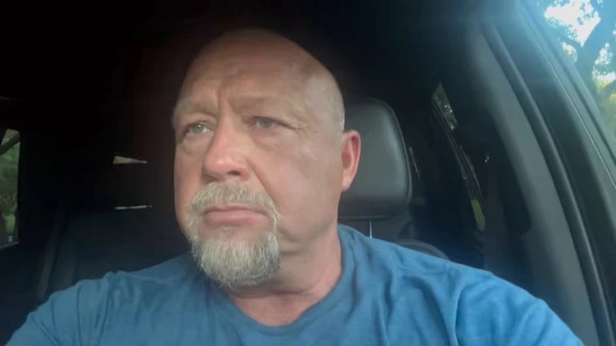 Trump Makes Diesel Deal With Putin, Zelensky Freaks Out